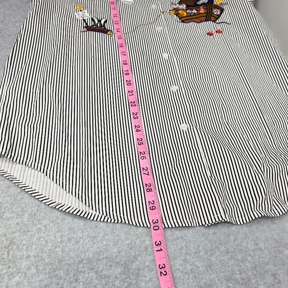 Vintage The Quacker Factory Top M White Striped Embroidered Button Up Noah's Arc - Picture 8 of 11